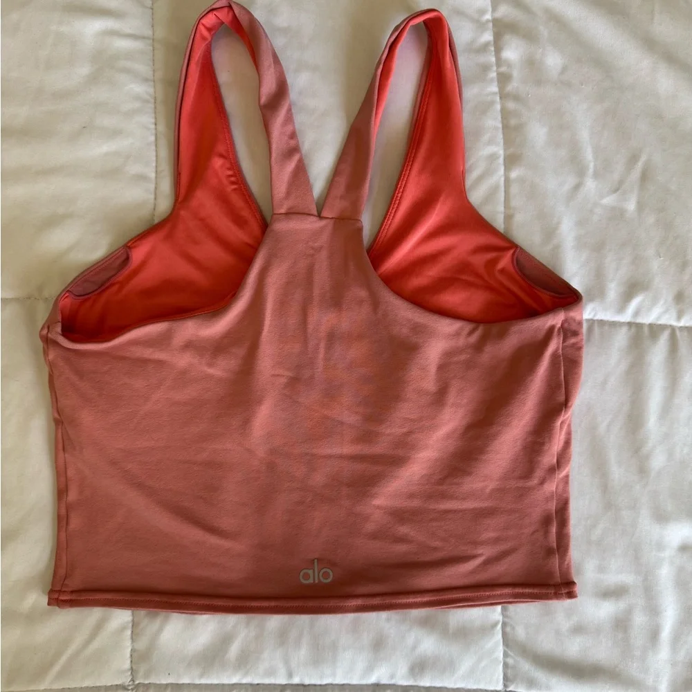 ALO Yoga Coral Peach Crop Top - Picture 4 of 4